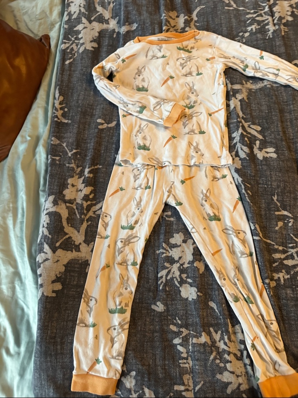Burt's Bees Children's Bunny & Carrot Pajama Set in Cream and Orange